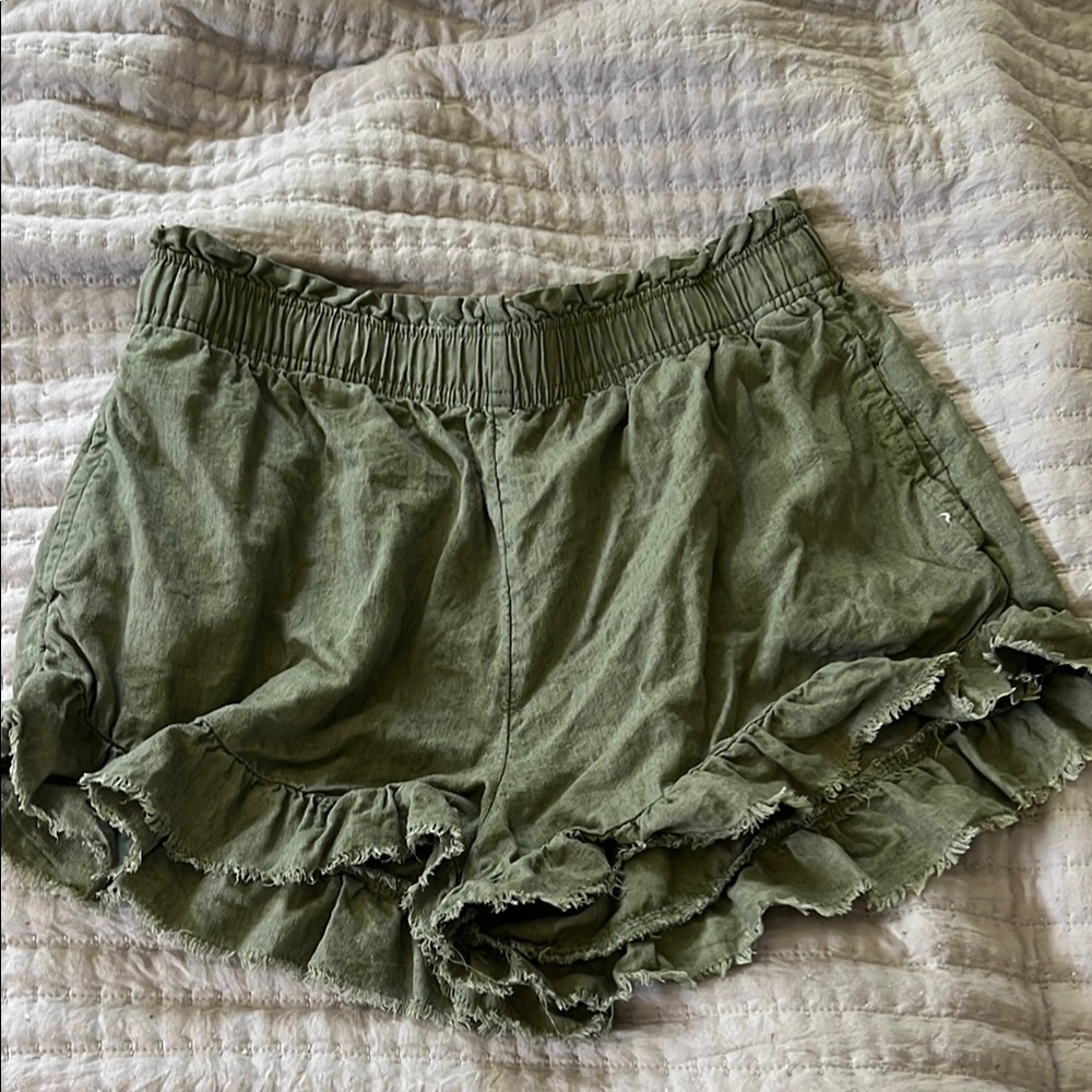 Aerie green shorts